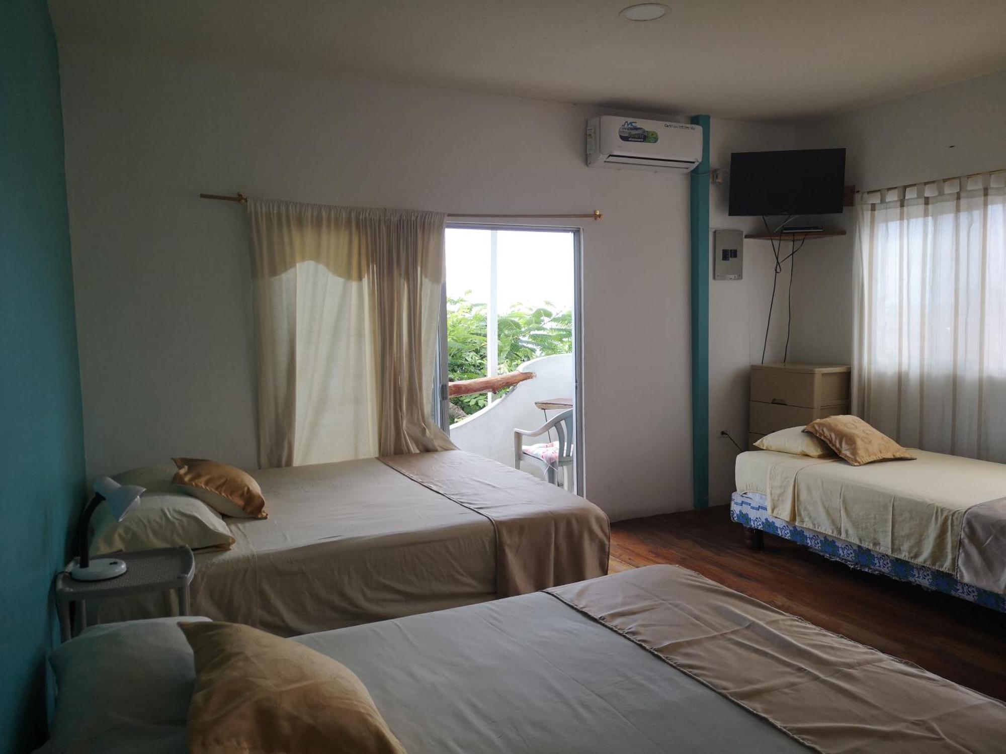 Hostal Cabanas Don Jorge Puerto Baquerizo Moreno Extérieur photo